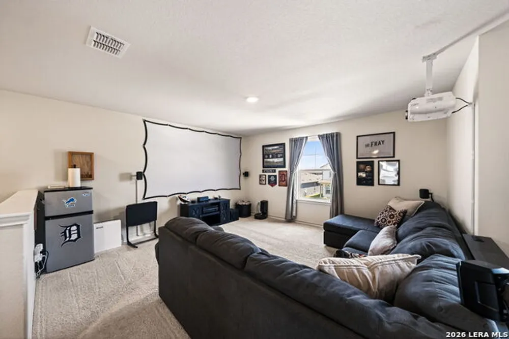 10246 Crossbuck, Converse, TX 78109