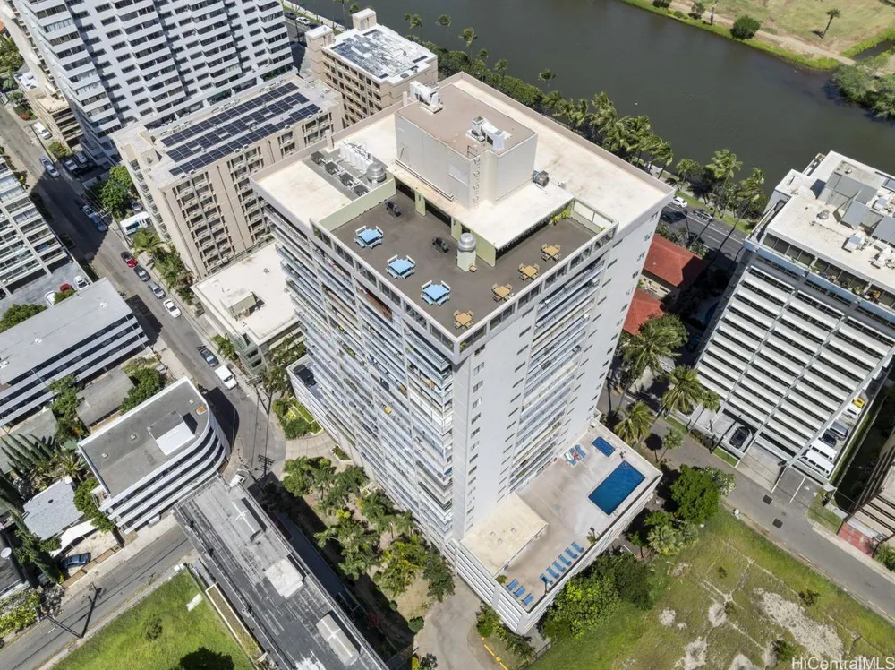2452 Tusitala St, Honolulu, HI 96815