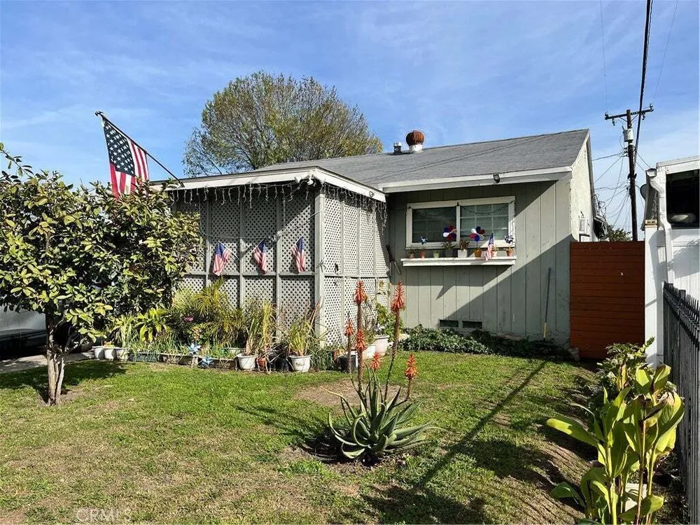 8458 Duchess Dr, Whittier, CA 90606