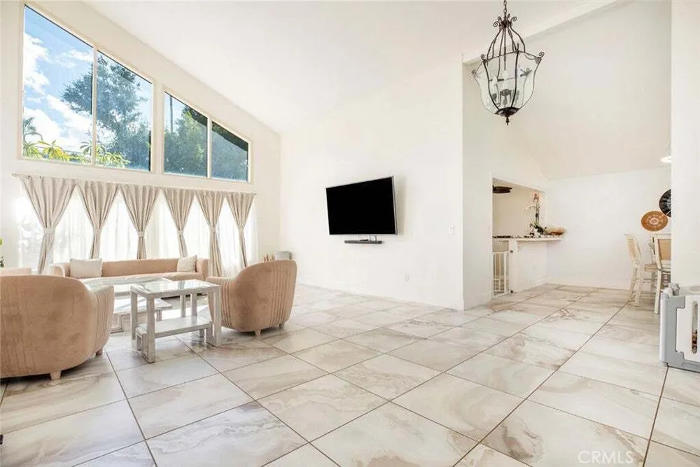 18810 Kirkcolm Ln, Porter Ranch, CA 91326