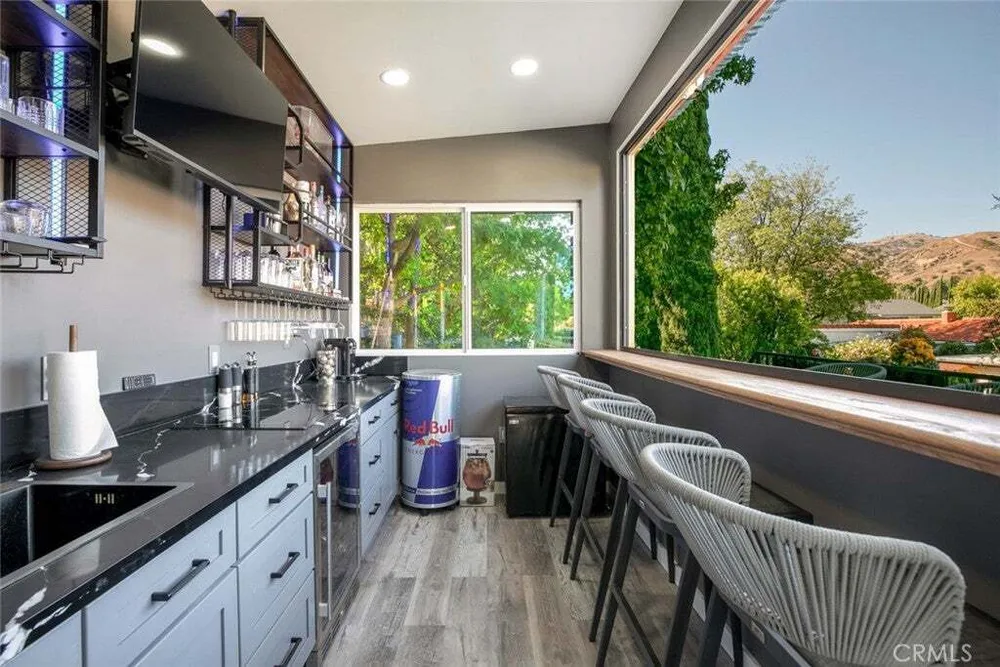 18810 Kirkcolm Ln, Porter Ranch, CA 91326