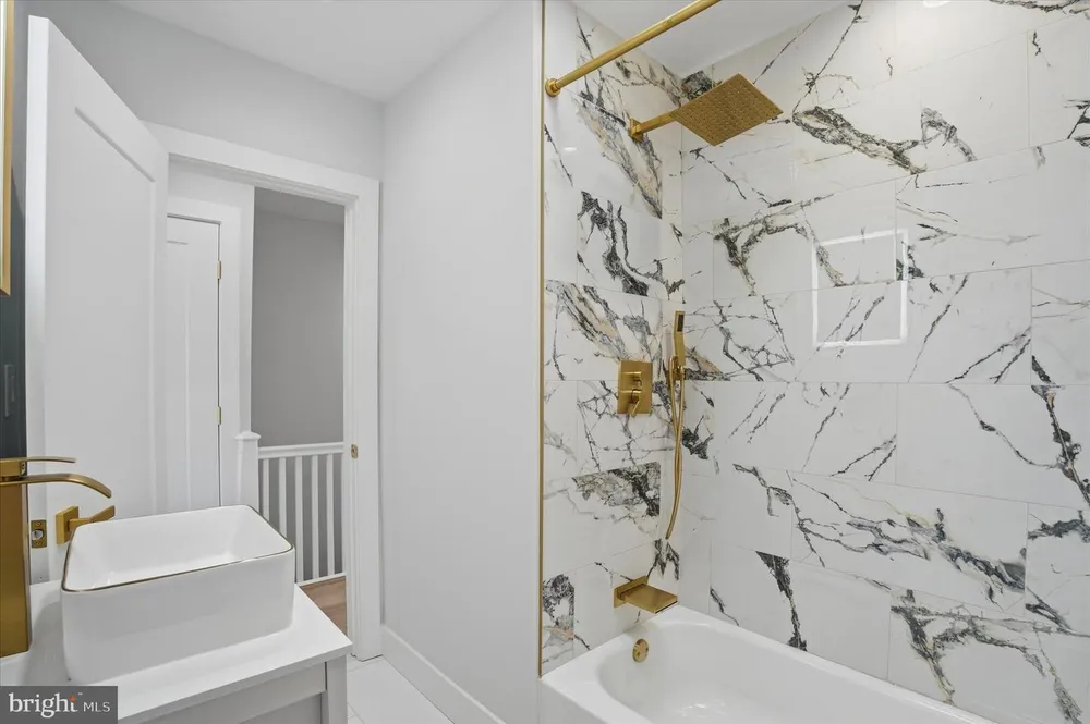 64 E Montana St, Philadelphia, PA 19119