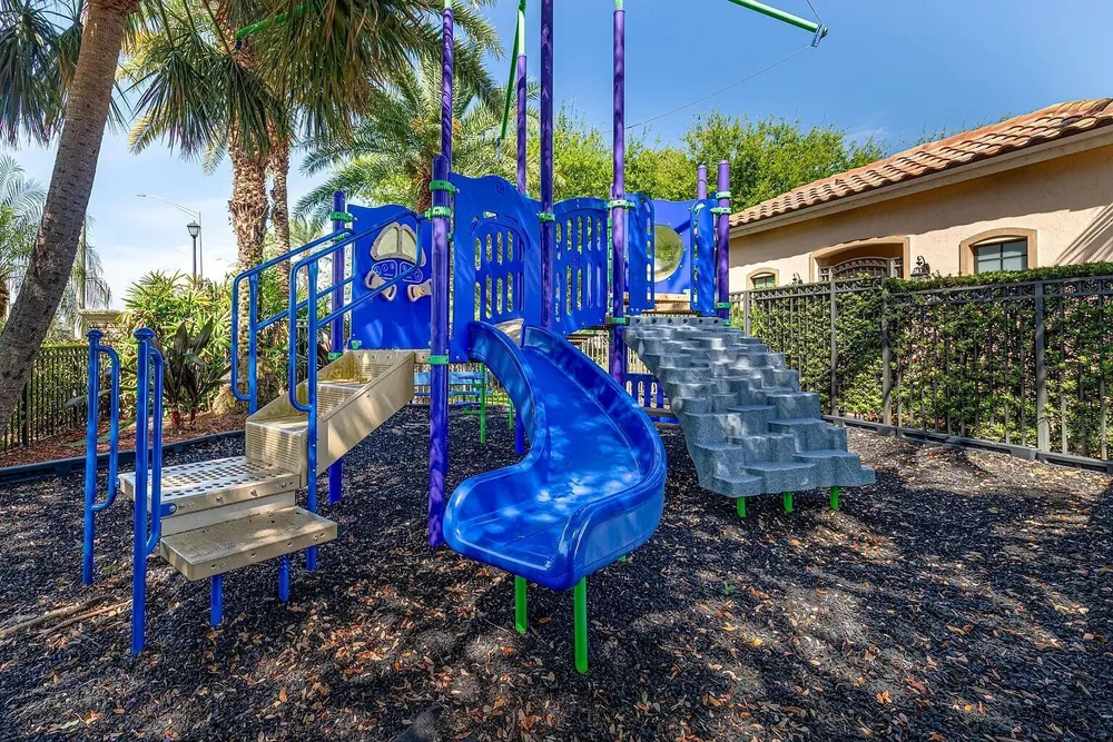 5973 NW 56th Ct, Tamarac, FL 33319
