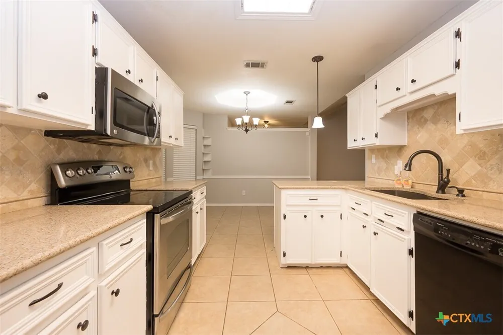 4904 Lindsey Dr, Killeen, TX 76542