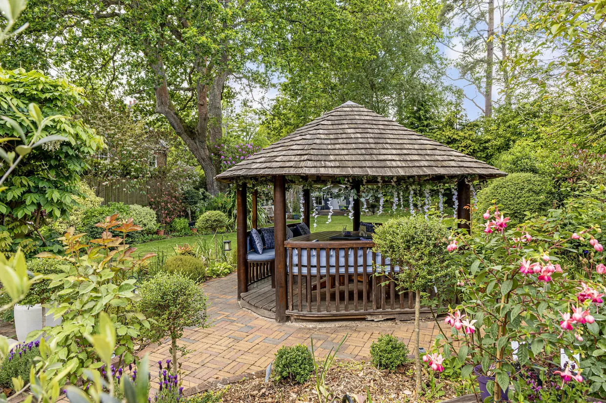 Larch Avenue, Sunningdale, SL5 photo 14