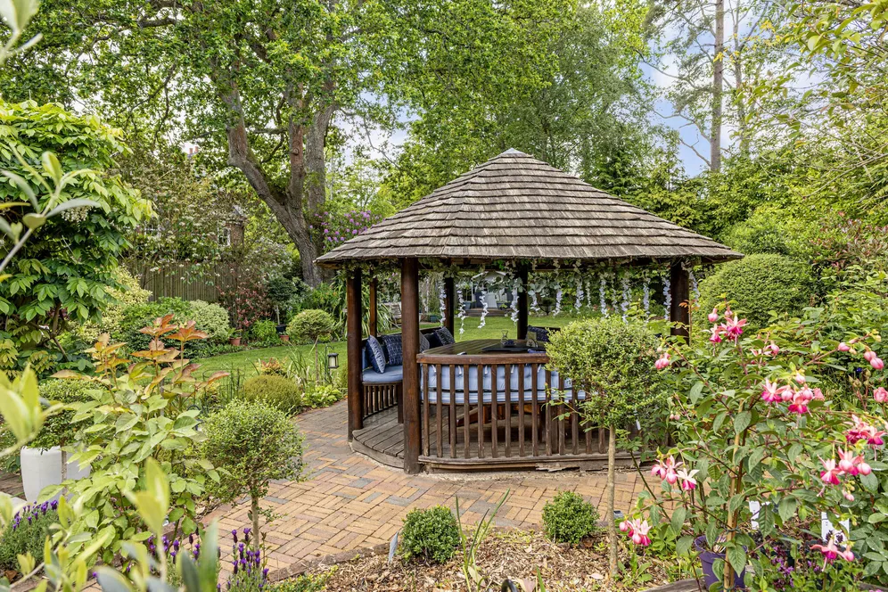Larch Avenue, Sunningdale, SL5 photo 14