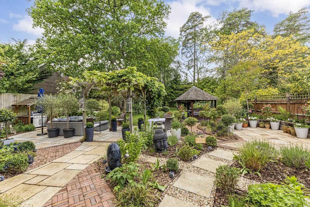 Larch Avenue, Sunningdale, SL5 photo 23