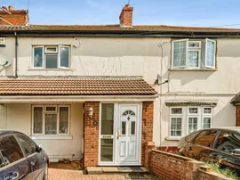Howard Avenue, Slough photo