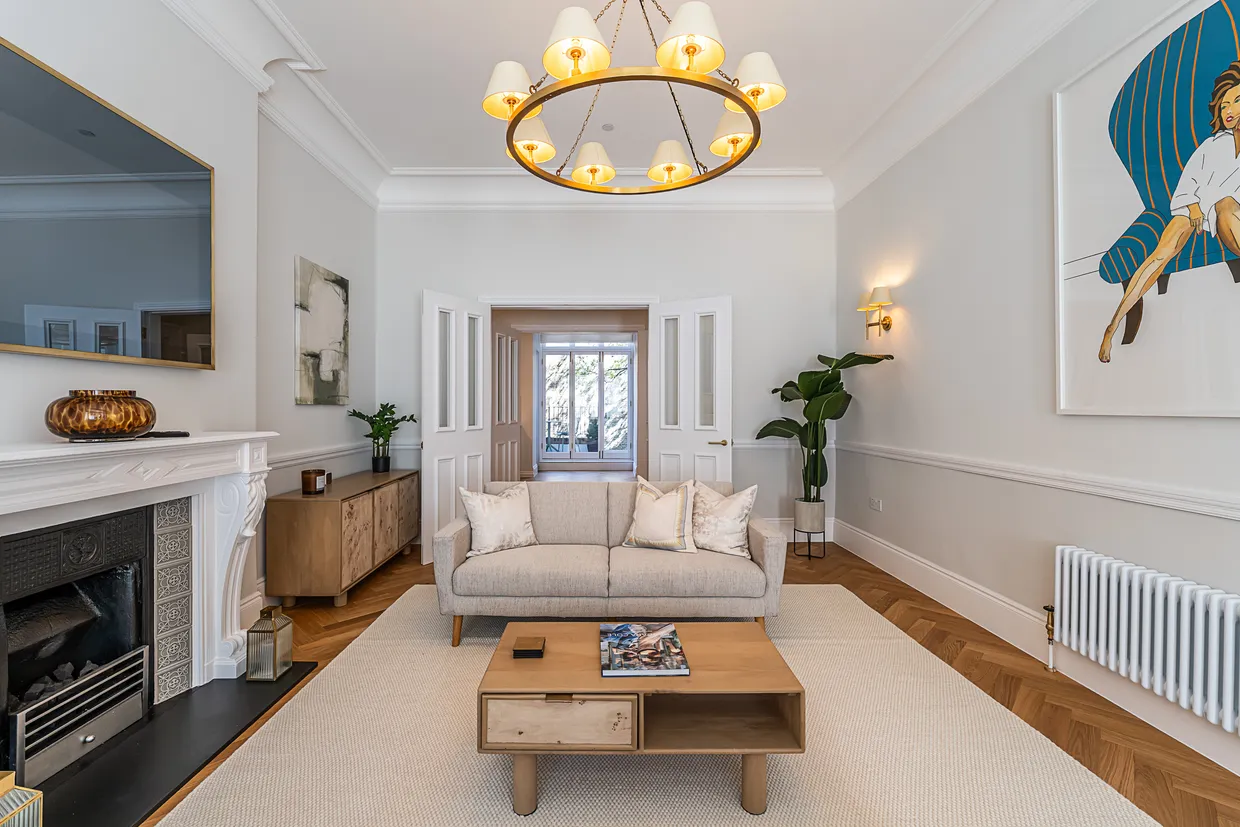 Roland Gardens, London, SW7 photo 10