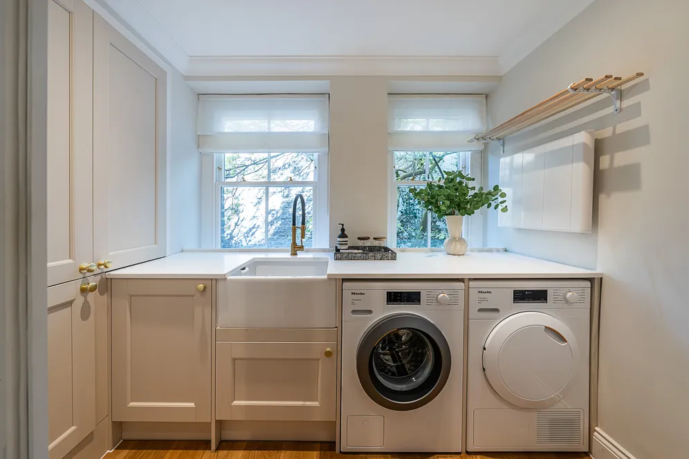 Roland Gardens, London, SW7 photo 24