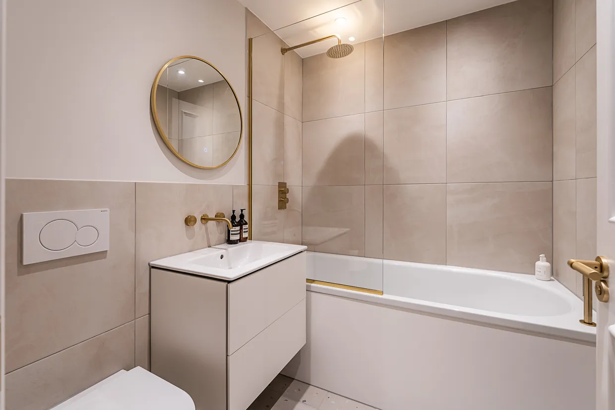 Roland Gardens, London, SW7 photo 37