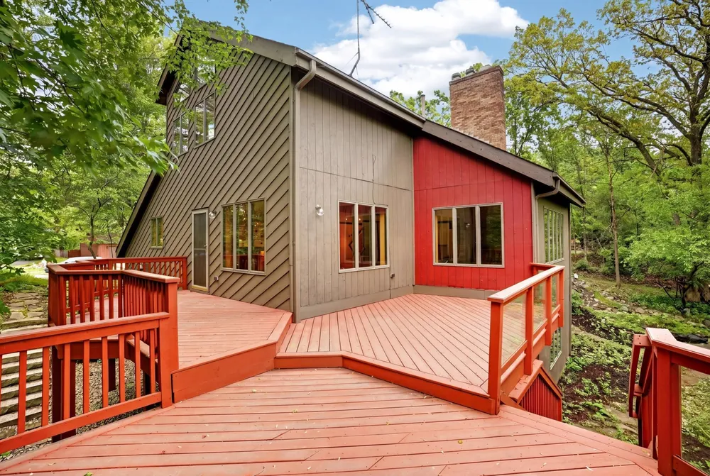 8655 Hunters Way, Apple Valley, MN 55124