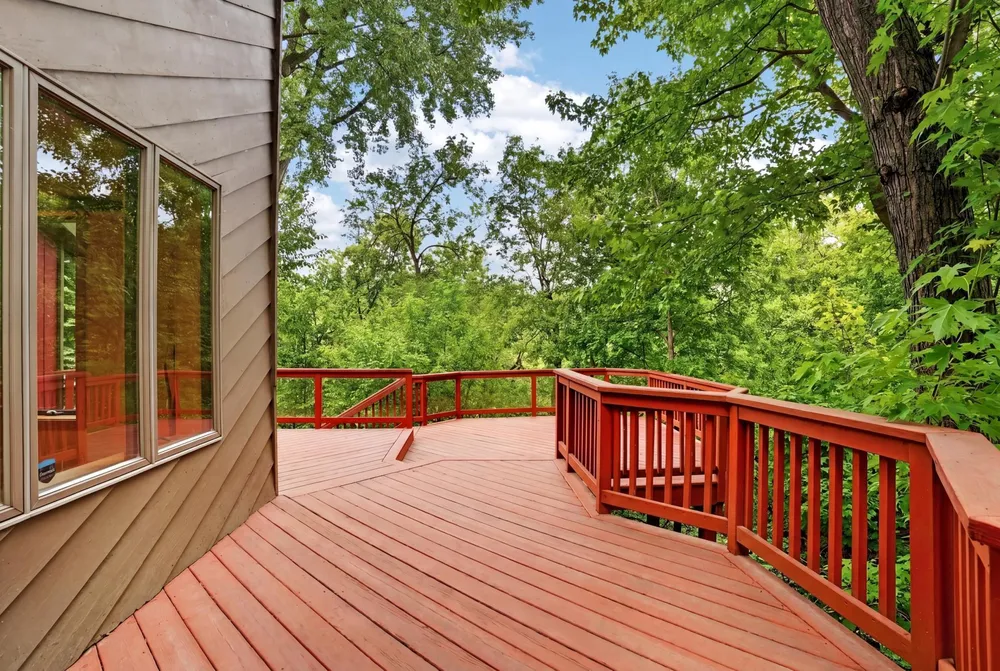 8655 Hunters Way, Apple Valley, MN 55124