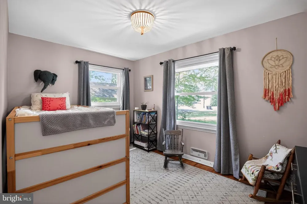 119 Sharrowvale Rd, Cherry Hill, NJ 08034