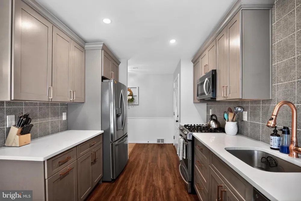 119 Sharrowvale Rd, Cherry Hill, NJ 08034