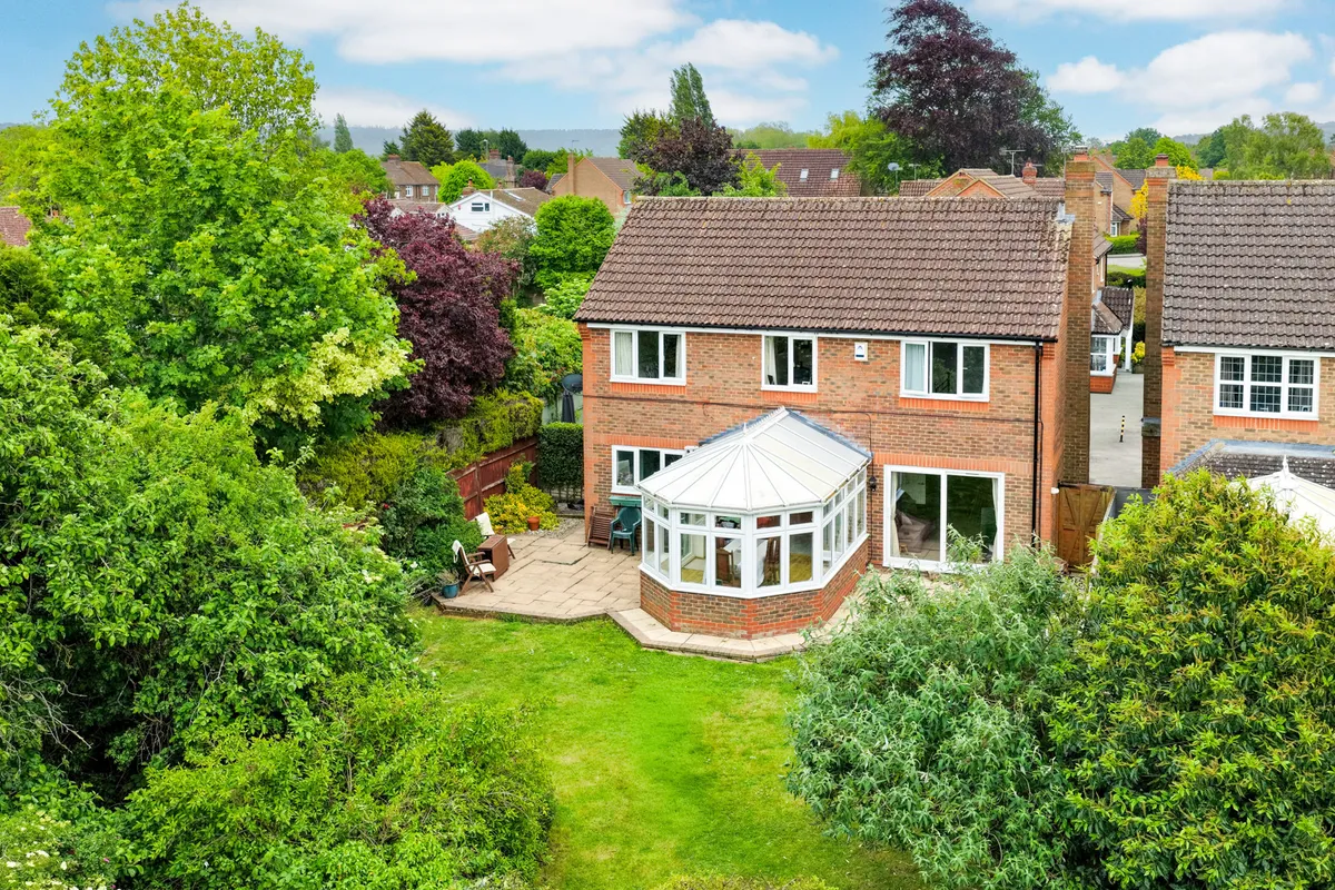 Castlefields, Stoke Mandeville, Aylesbury
