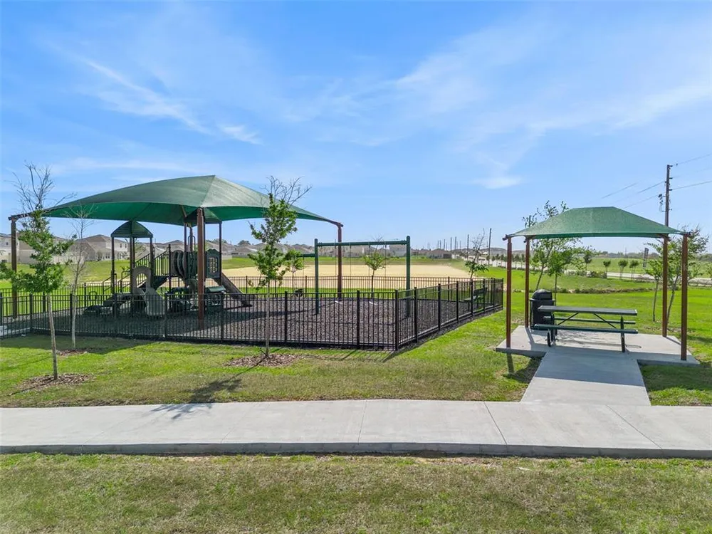 4015 Gardenia Ave, Haines City, FL 33844-9757