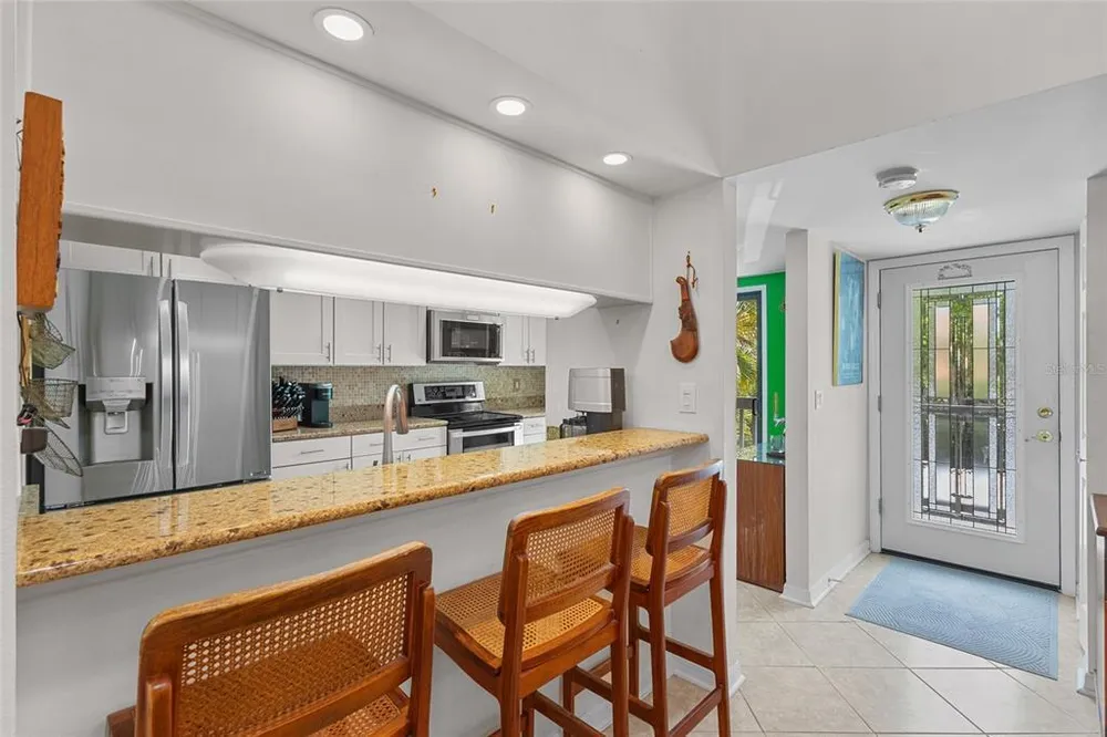 1702 Glenhouse Dr, Sarasota, FL 34231
