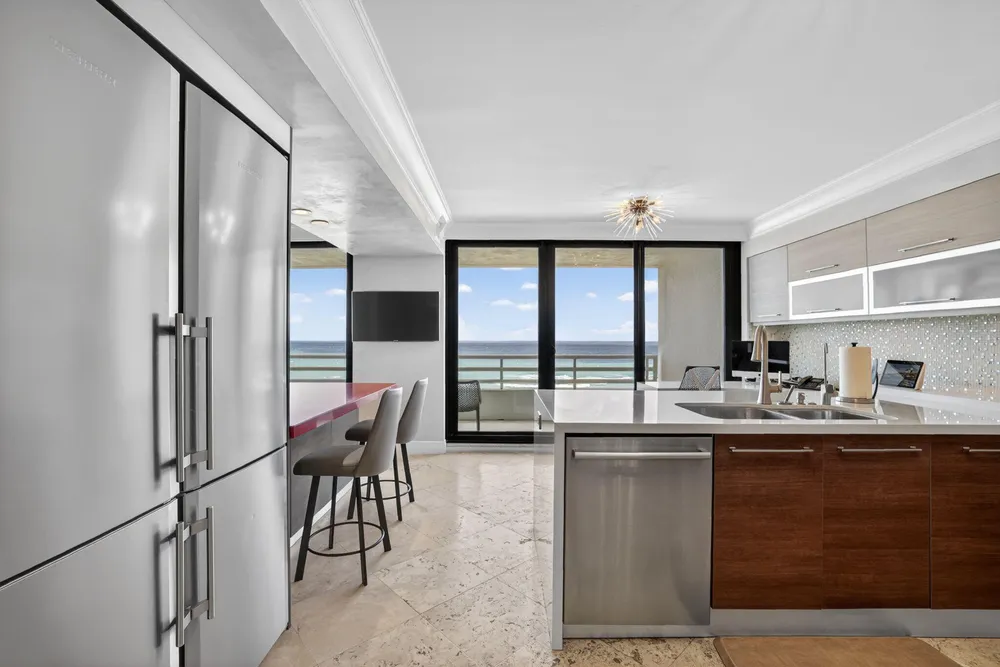 1400 S Ocean Blvd, Boca Raton, FL 33432