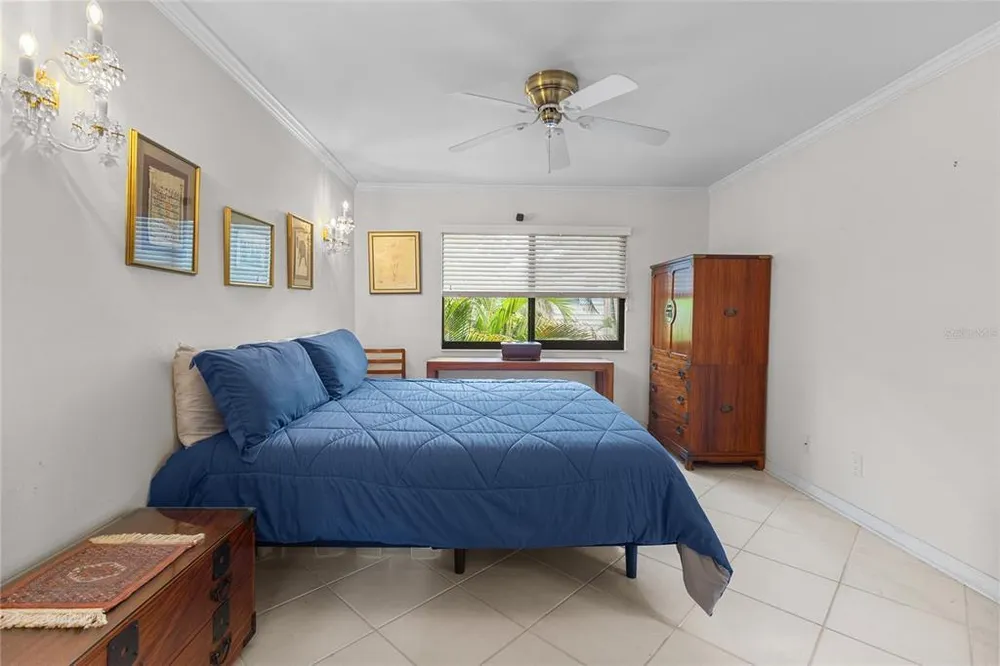 1702 Glenhouse Dr, Sarasota, FL 34231