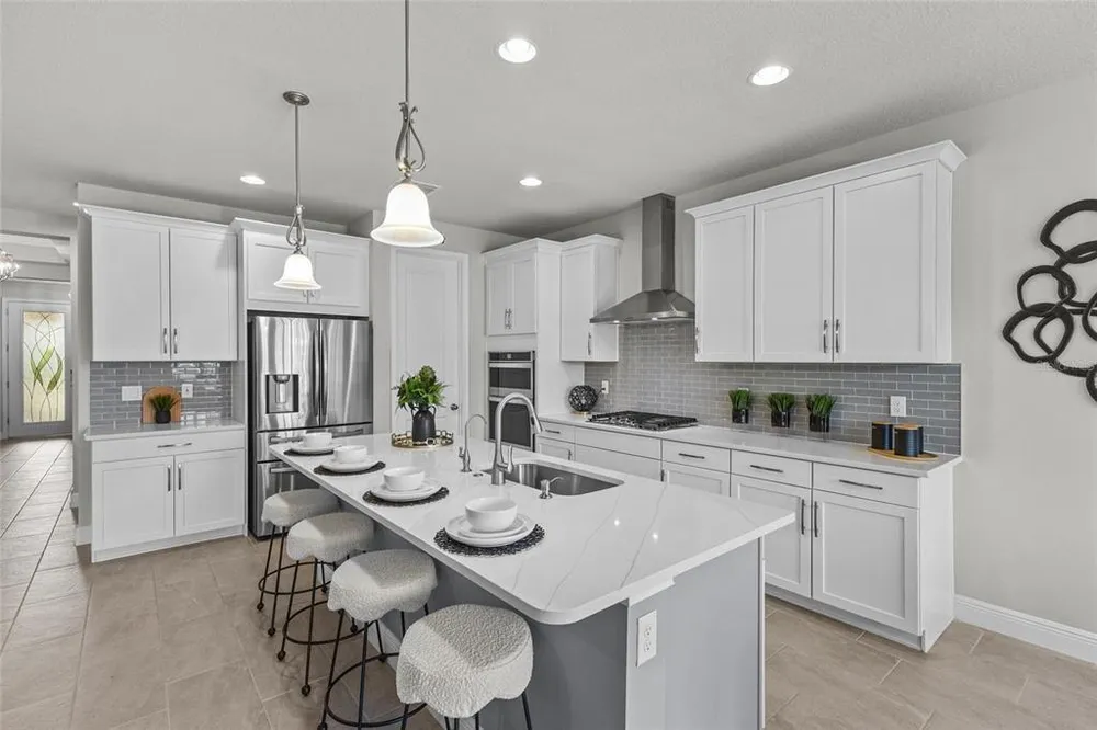 5745 Long Shore Loop, Sarasota, FL 34238