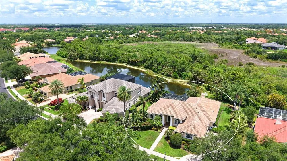 8923 Bloomfield Blvd, Sarasota, FL 34238