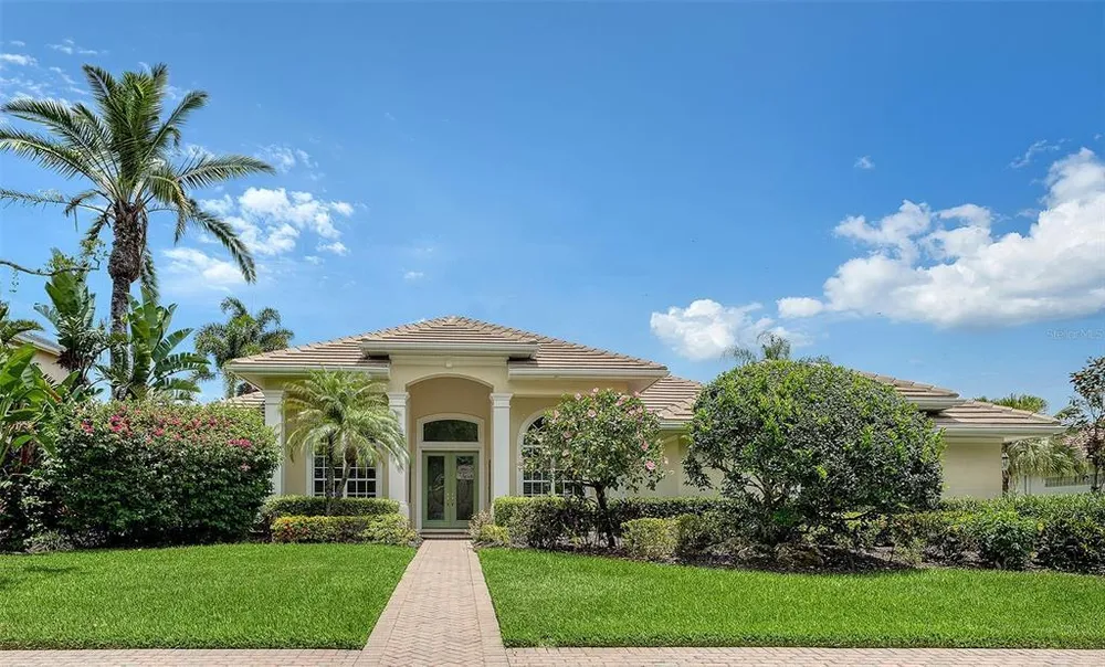 8923 Bloomfield Blvd, Sarasota, FL 34238