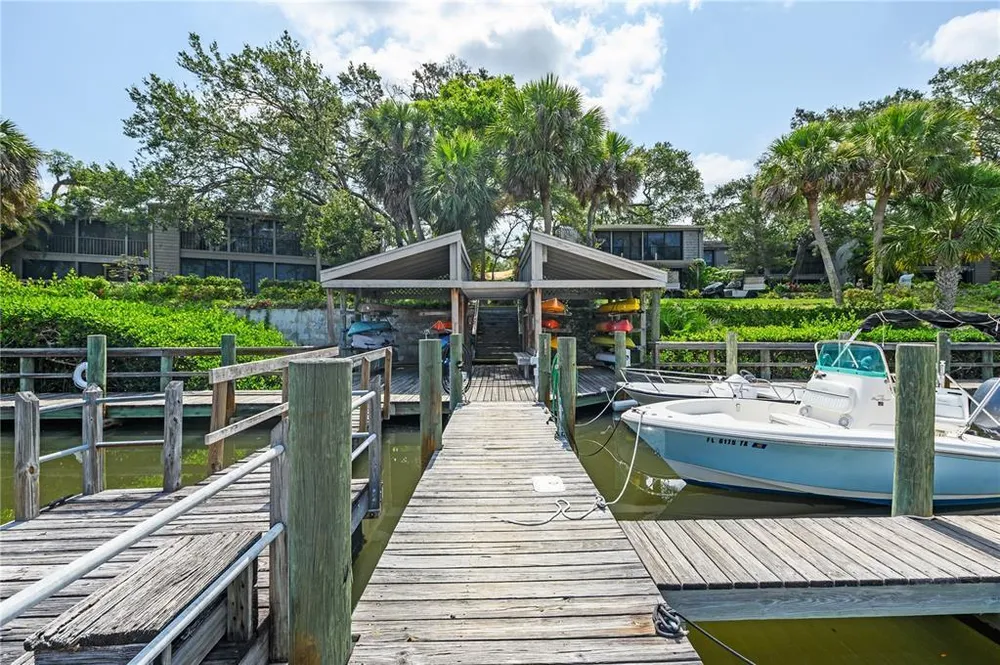1702 Glenhouse Dr, Sarasota, FL 34231