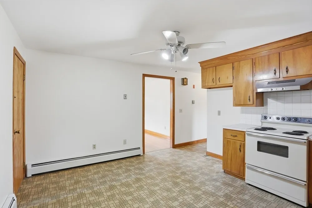 107 Salisbury St, Dracut, MA 01826