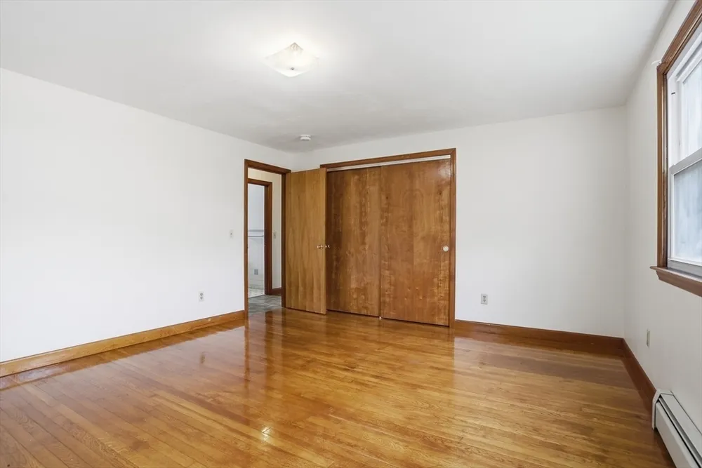 107 Salisbury St, Dracut, MA 01826