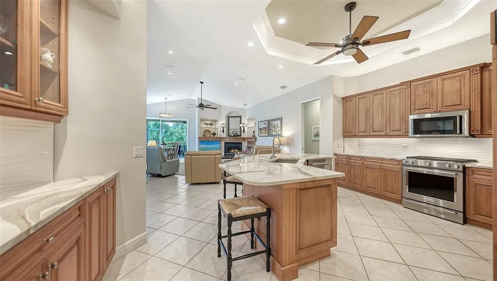 8923 Bloomfield Blvd, Sarasota, FL 34238
