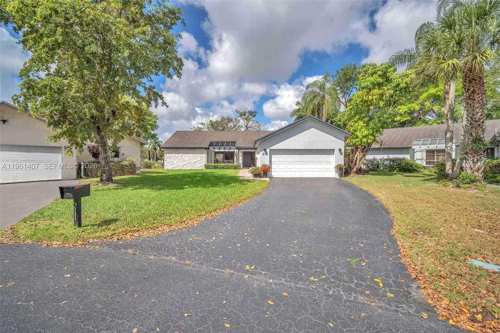 211 SW 87th Terrace, Plantation, FL 33324