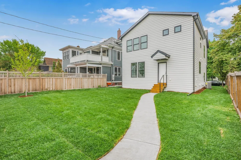 3213 Holmes Ave S, Minneapolis, MN 55408