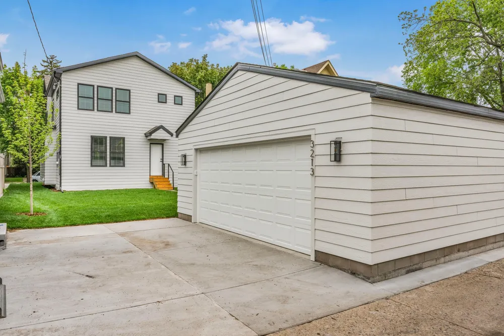 3213 Holmes Ave S, Minneapolis, MN 55408