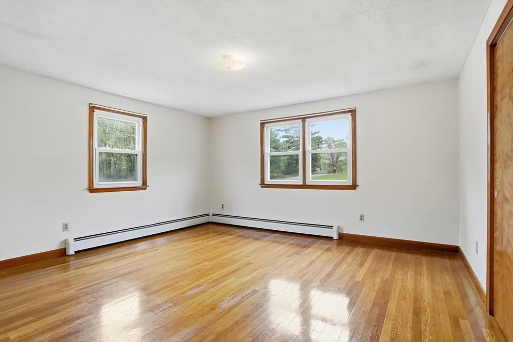 107 Salisbury St, Dracut, MA 01826