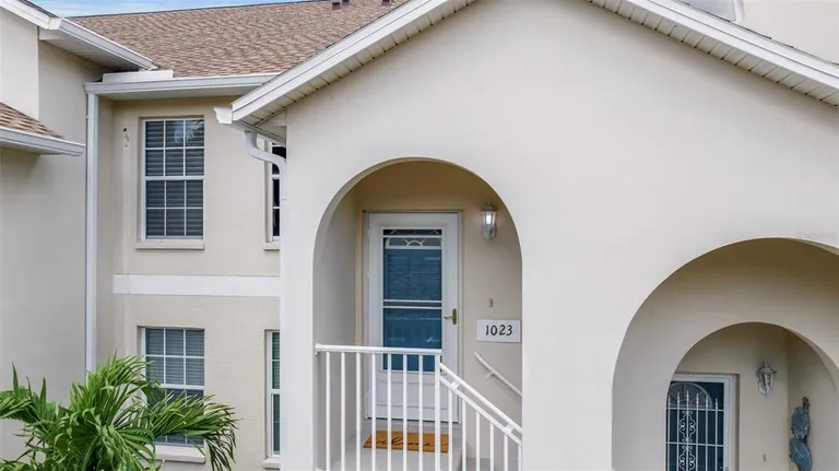 8340 Wingate Dr, Sarasota, FL 34238