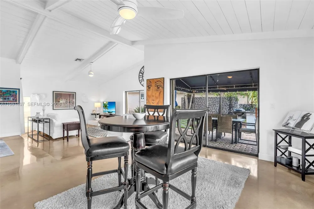 211 SW 87th Terrace, Plantation, FL 33324