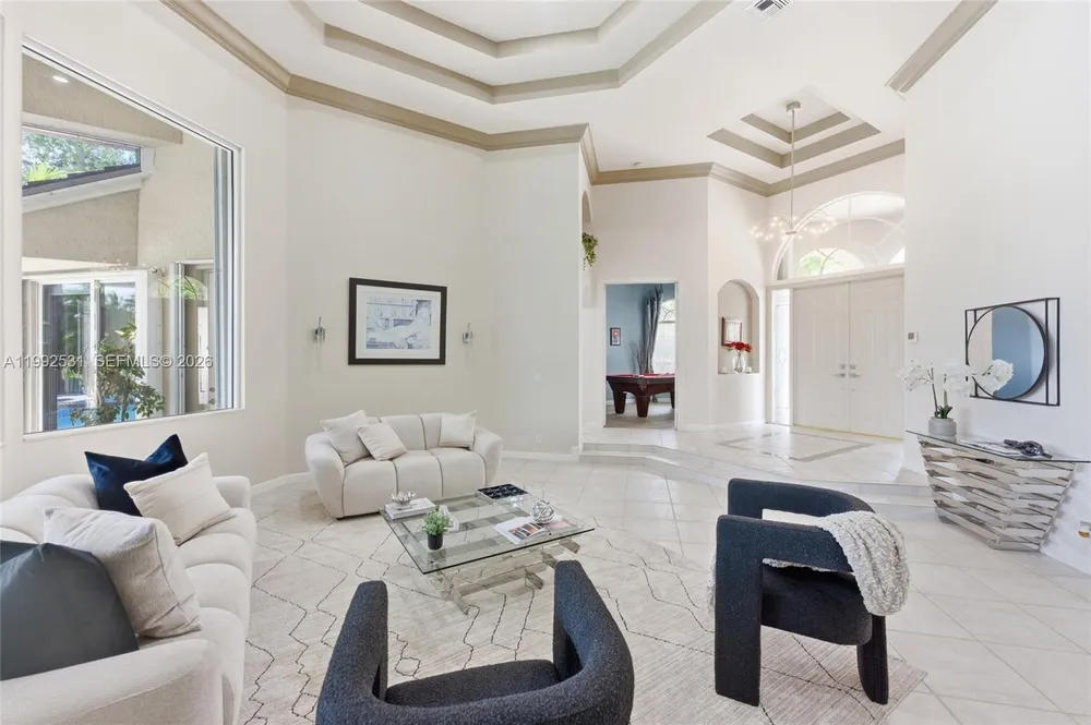 2488 Provence Cir, Weston, FL 33327
