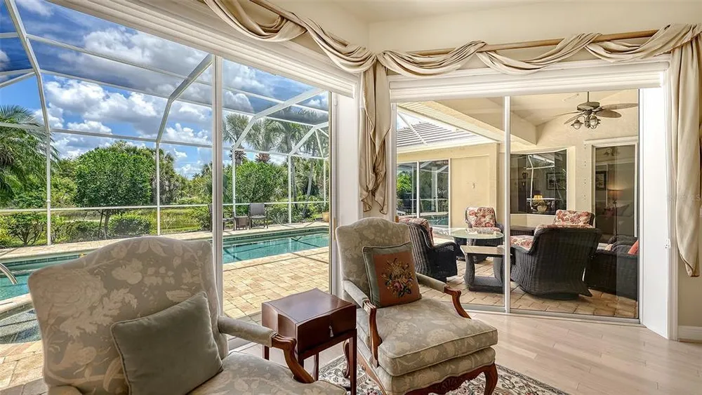 8923 Bloomfield Blvd, Sarasota, FL 34238