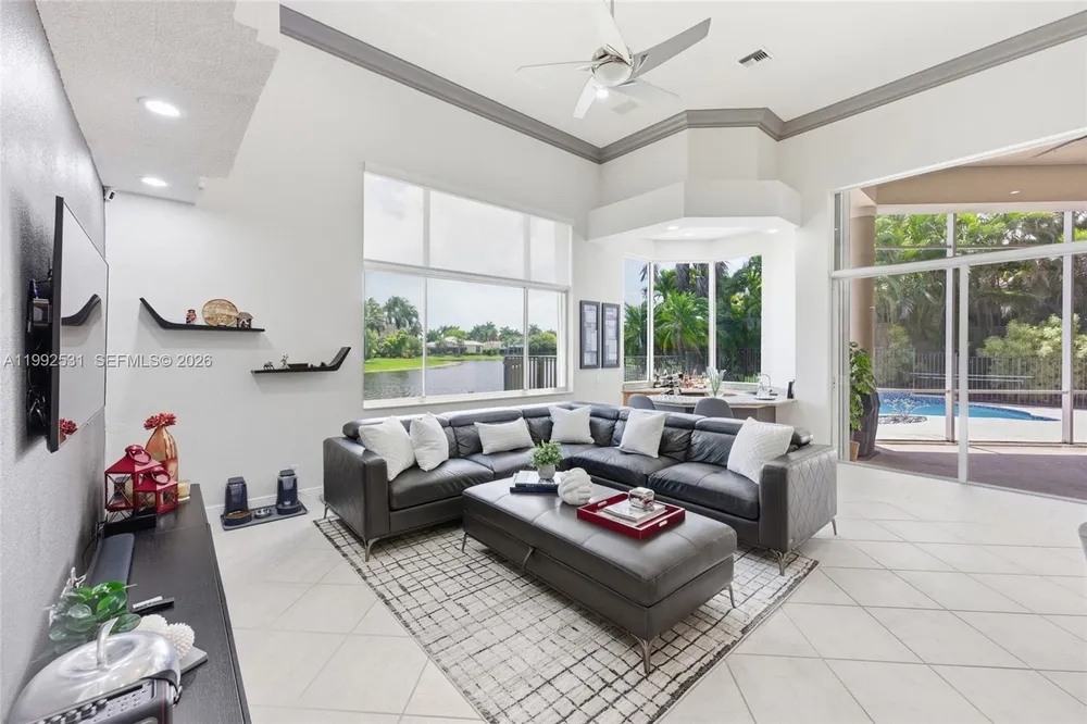 2488 Provence Cir, Weston, FL 33327