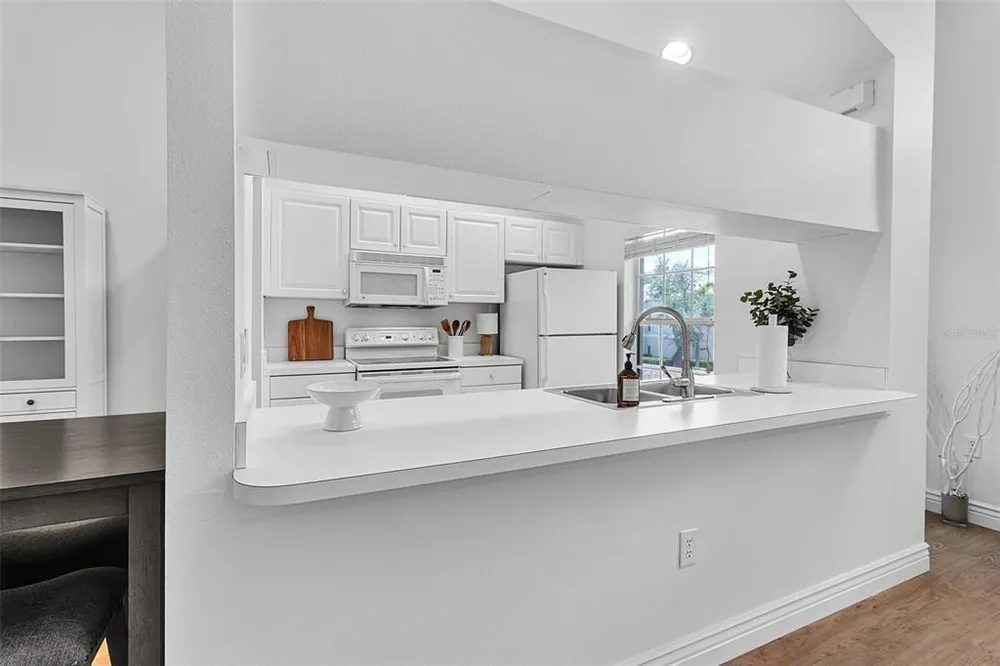 8340 Wingate Dr, Sarasota, FL 34238