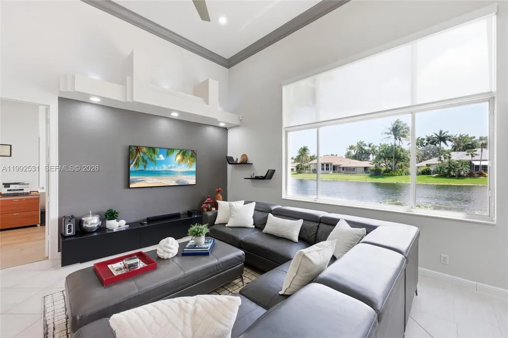 2488 Provence Cir, Weston, FL 33327