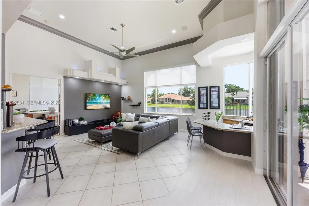 2488 Provence Cir, Weston, FL 33327