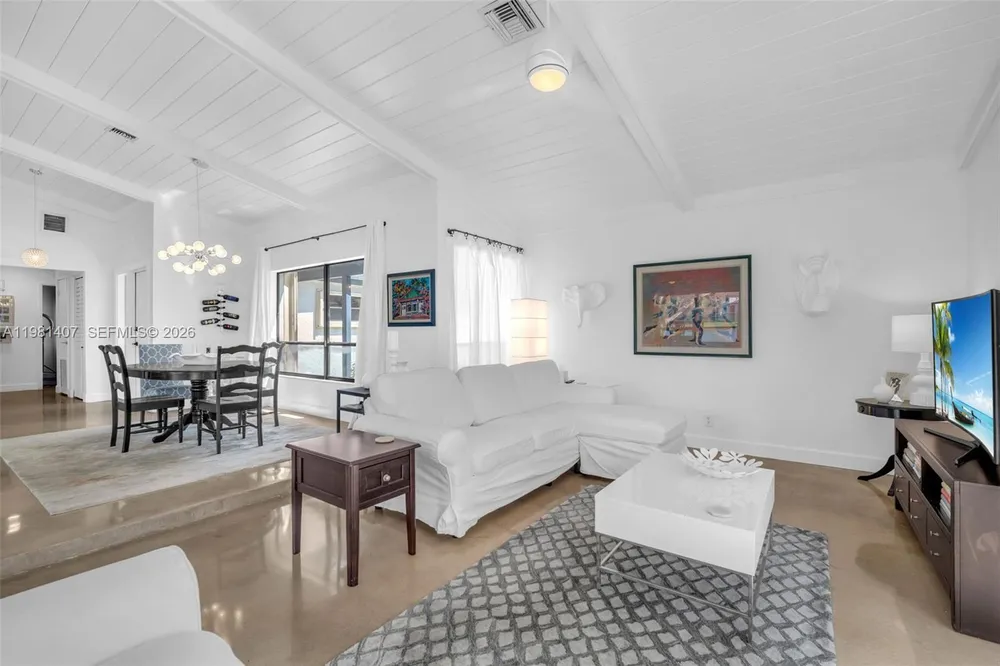 211 SW 87th Terrace, Plantation, FL 33324