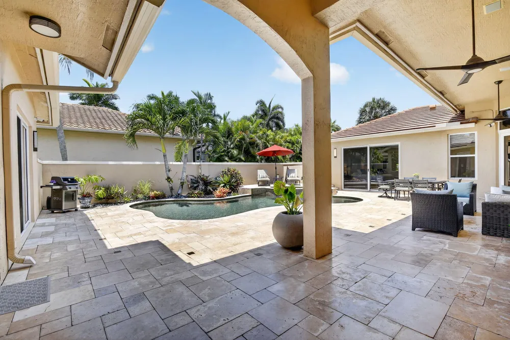 2483 Eagle Watch Ct, Weston, FL 33327