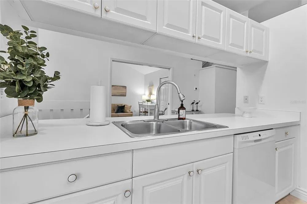 8340 Wingate Dr, Sarasota, FL 34238