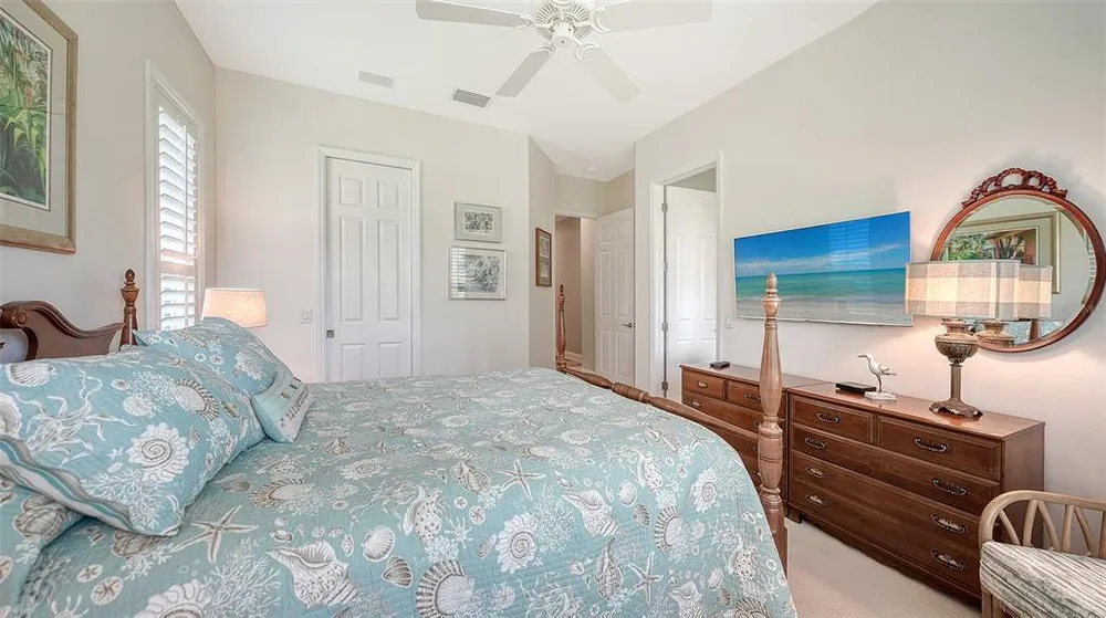 8923 Bloomfield Blvd, Sarasota, FL 34238