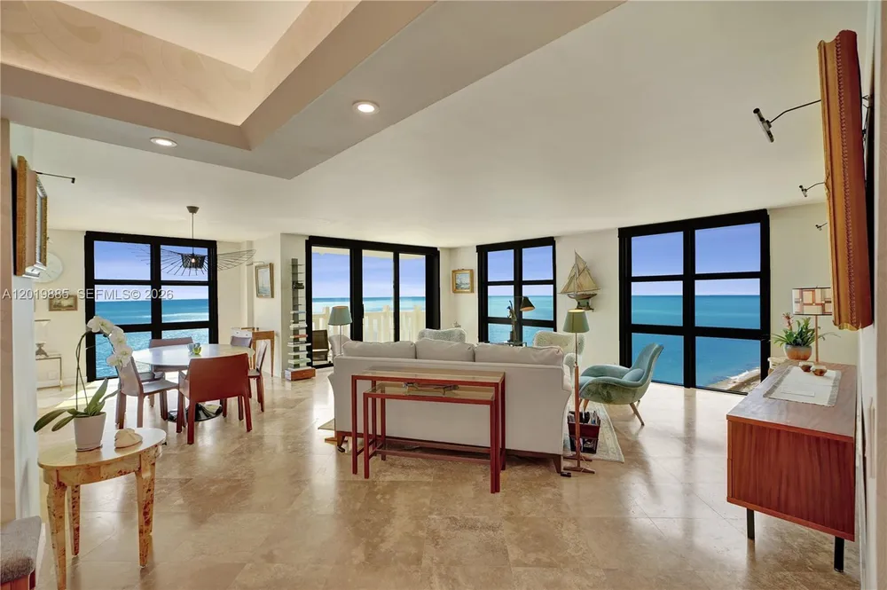 1111 Crandon Blvd, Key Biscayne, FL 33149