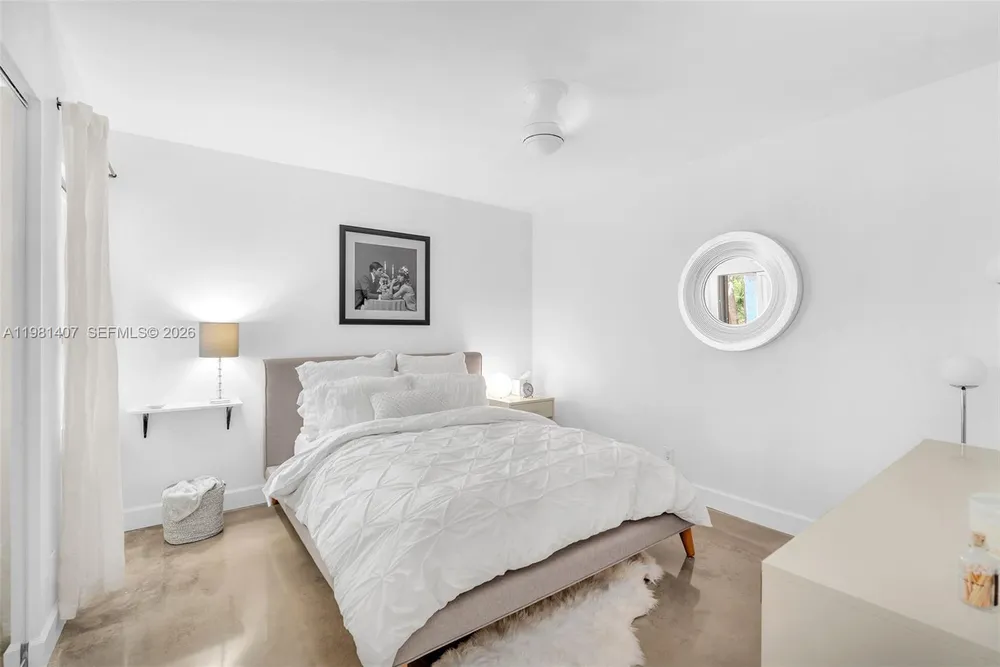 211 SW 87th Terrace, Plantation, FL 33324