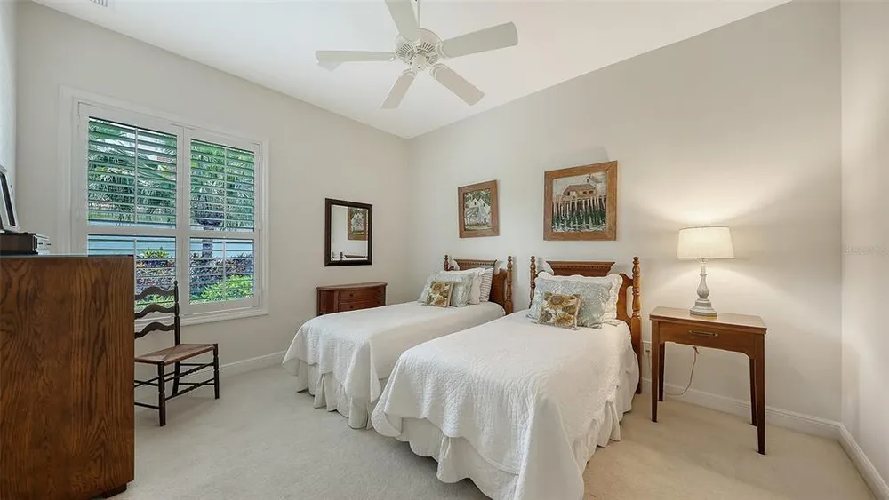 8923 Bloomfield Blvd, Sarasota, FL 34238